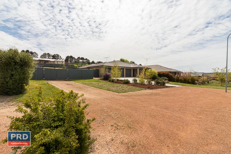 3 Lithgow Place BUNGENDORE 3