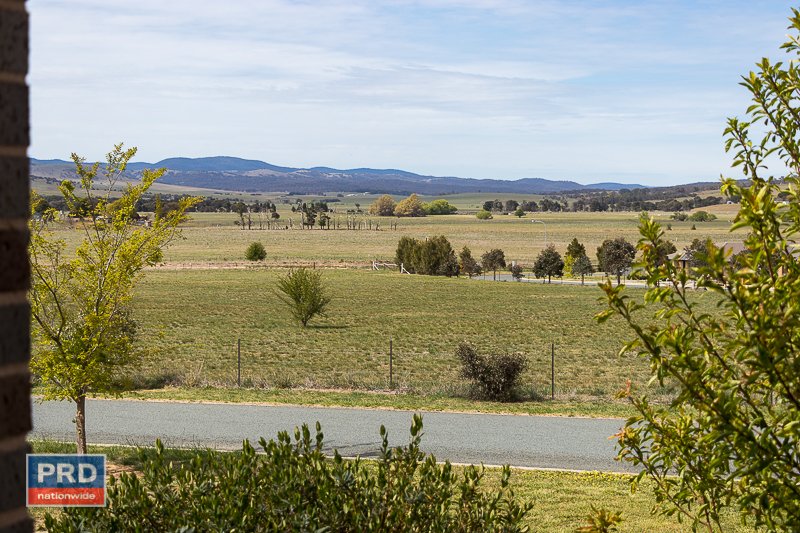 3 Lithgow Place BUNGENDORE 4
