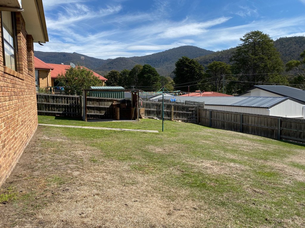 3 Longley Court GLENORCHY 13