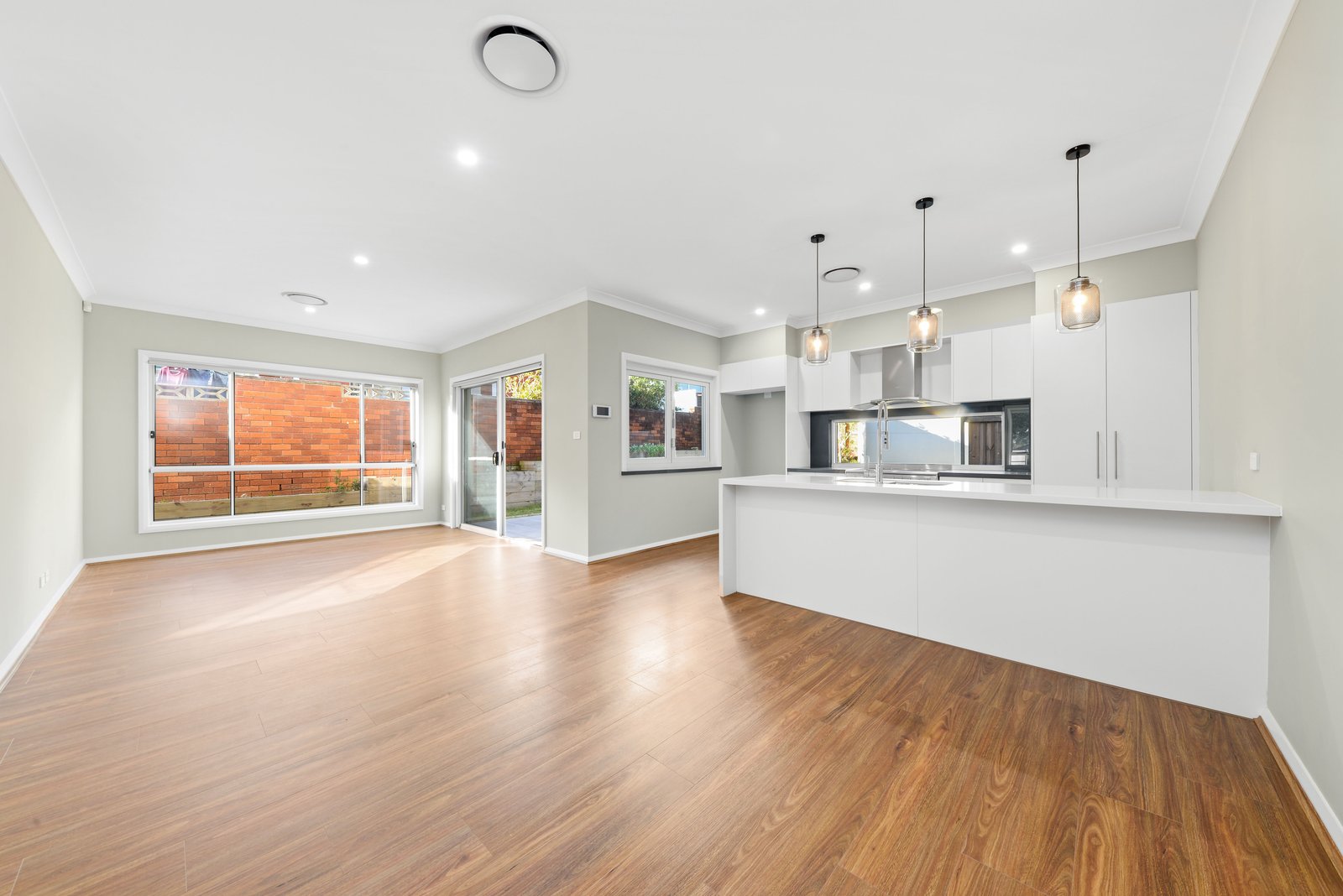 3 Lucas Avenue MALABAR 2