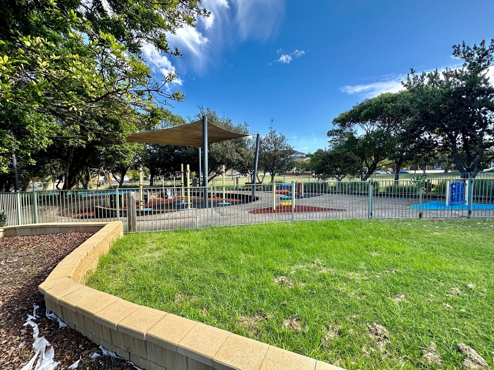 3 Lucas Avenue MALABAR 11