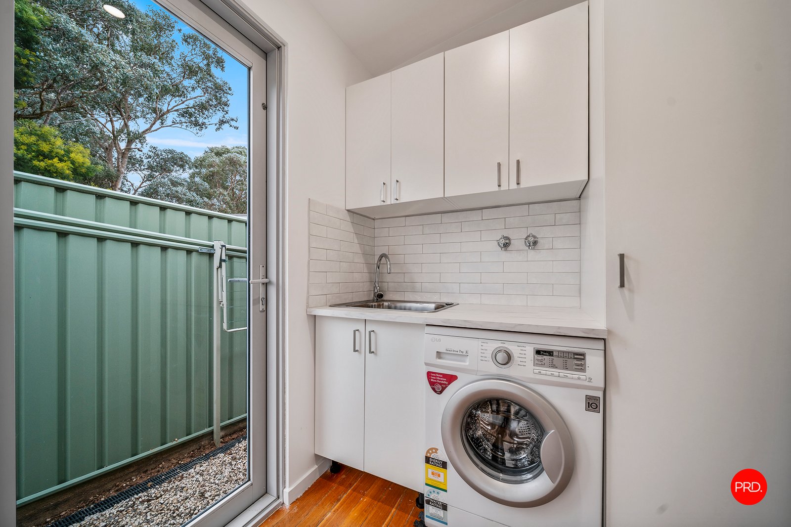 3 Luke Place FLORA HILL 15