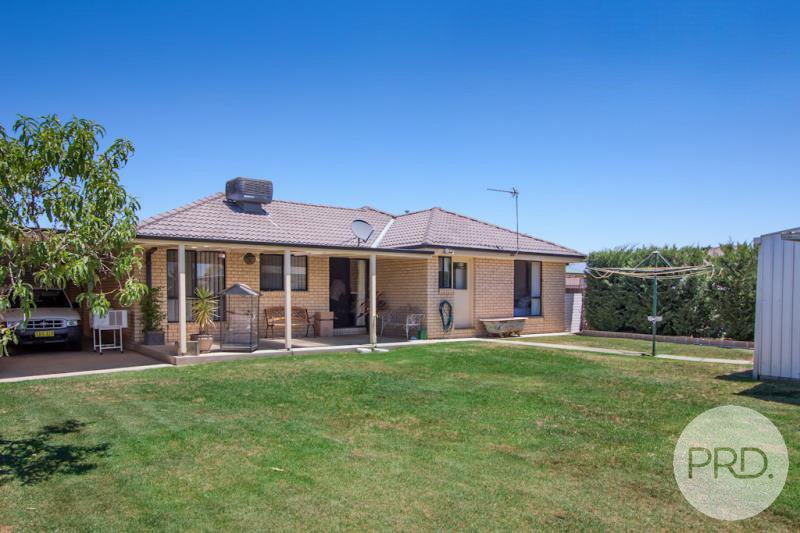 3 Mackay Place ASHMONT 8