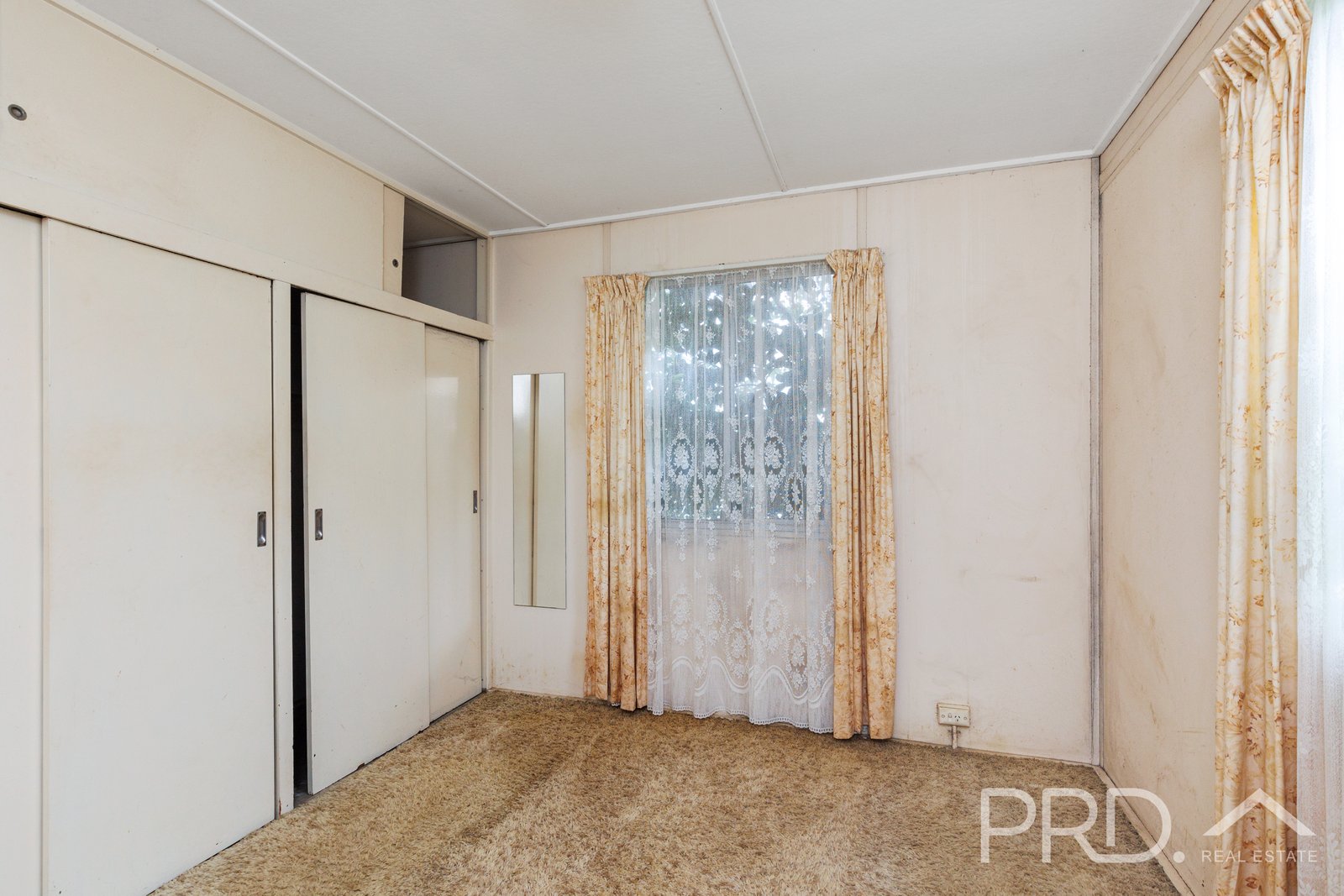 3 Macquarie Street TUMUT 10