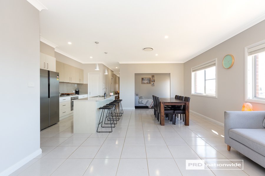 3 Magpie Drive TAMWORTH 7