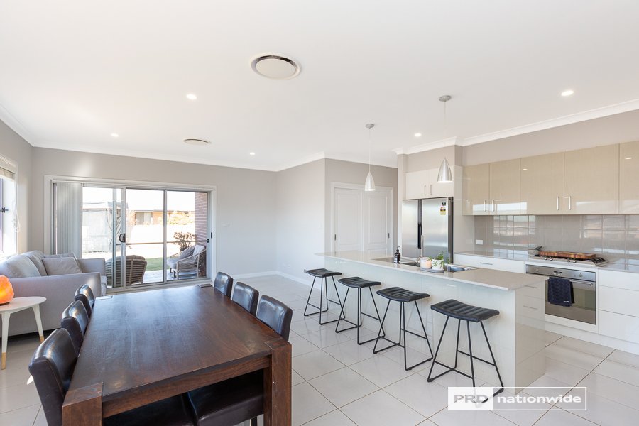 3 Magpie Drive TAMWORTH 8