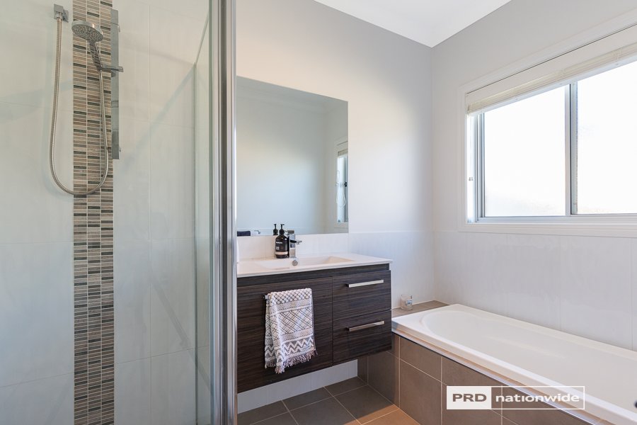 3 Magpie Drive TAMWORTH 13