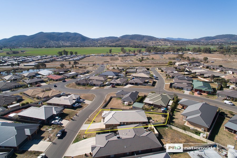 3 Magpie Drive TAMWORTH 19