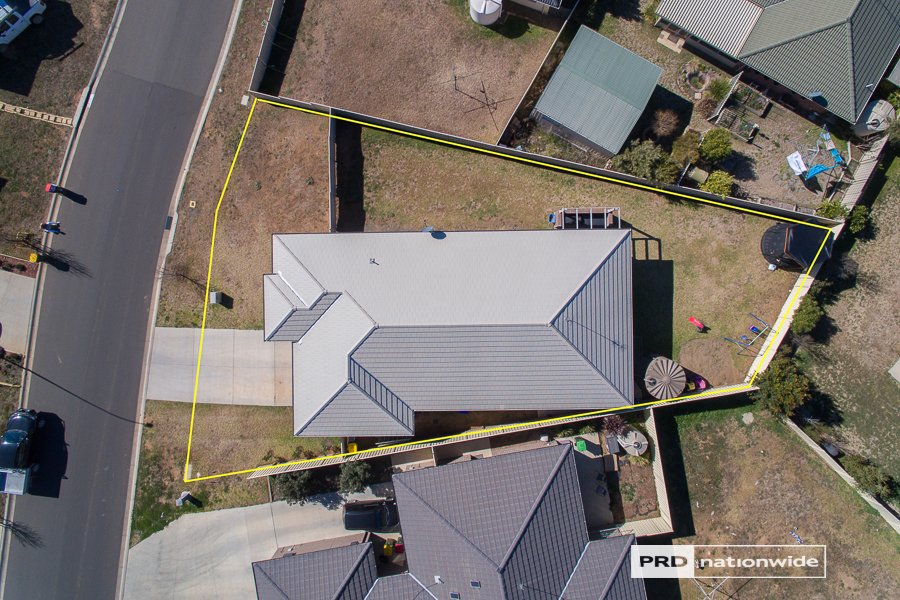 3 Magpie Drive TAMWORTH 22