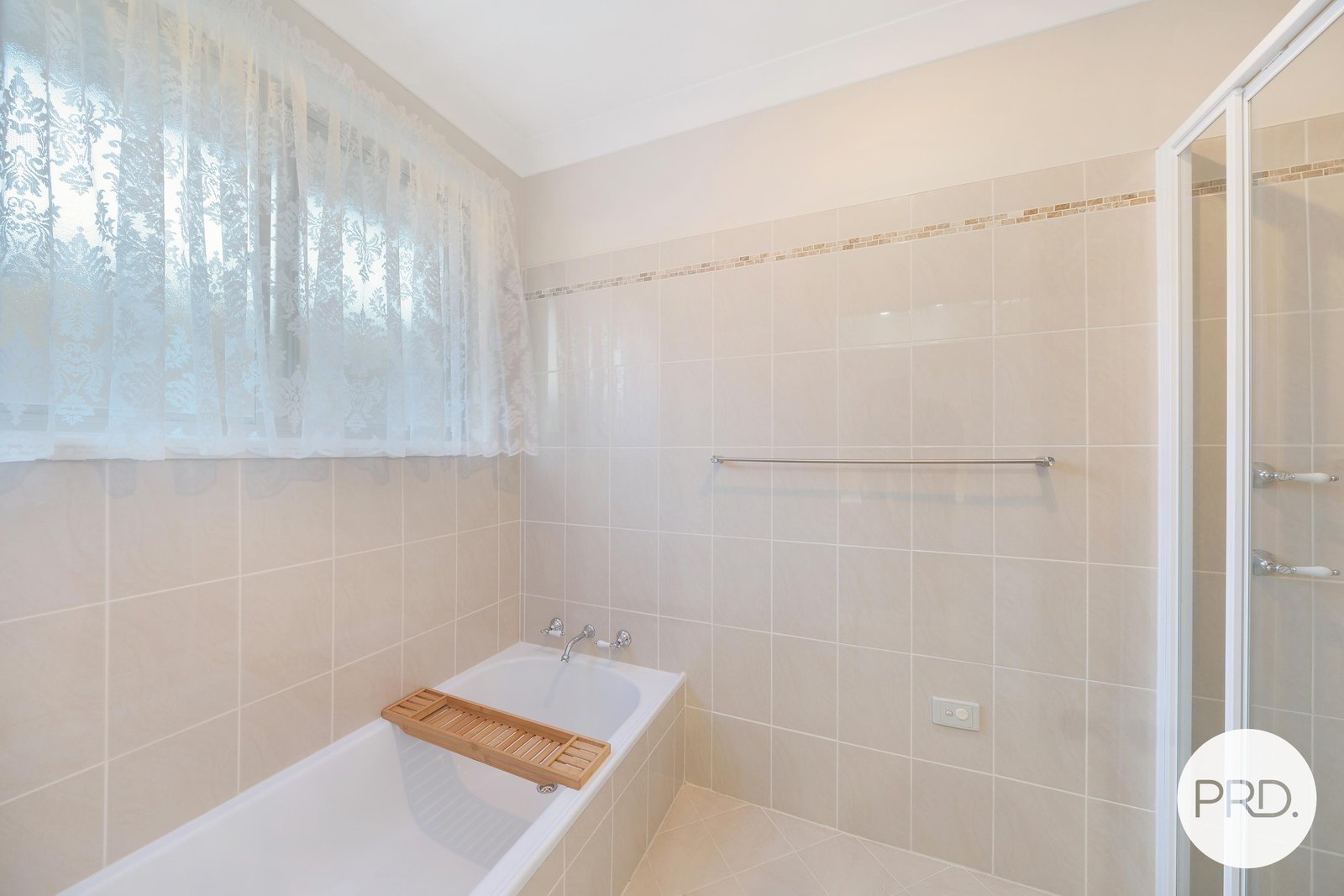 3 Mahogany Close LAKEWOOD 16