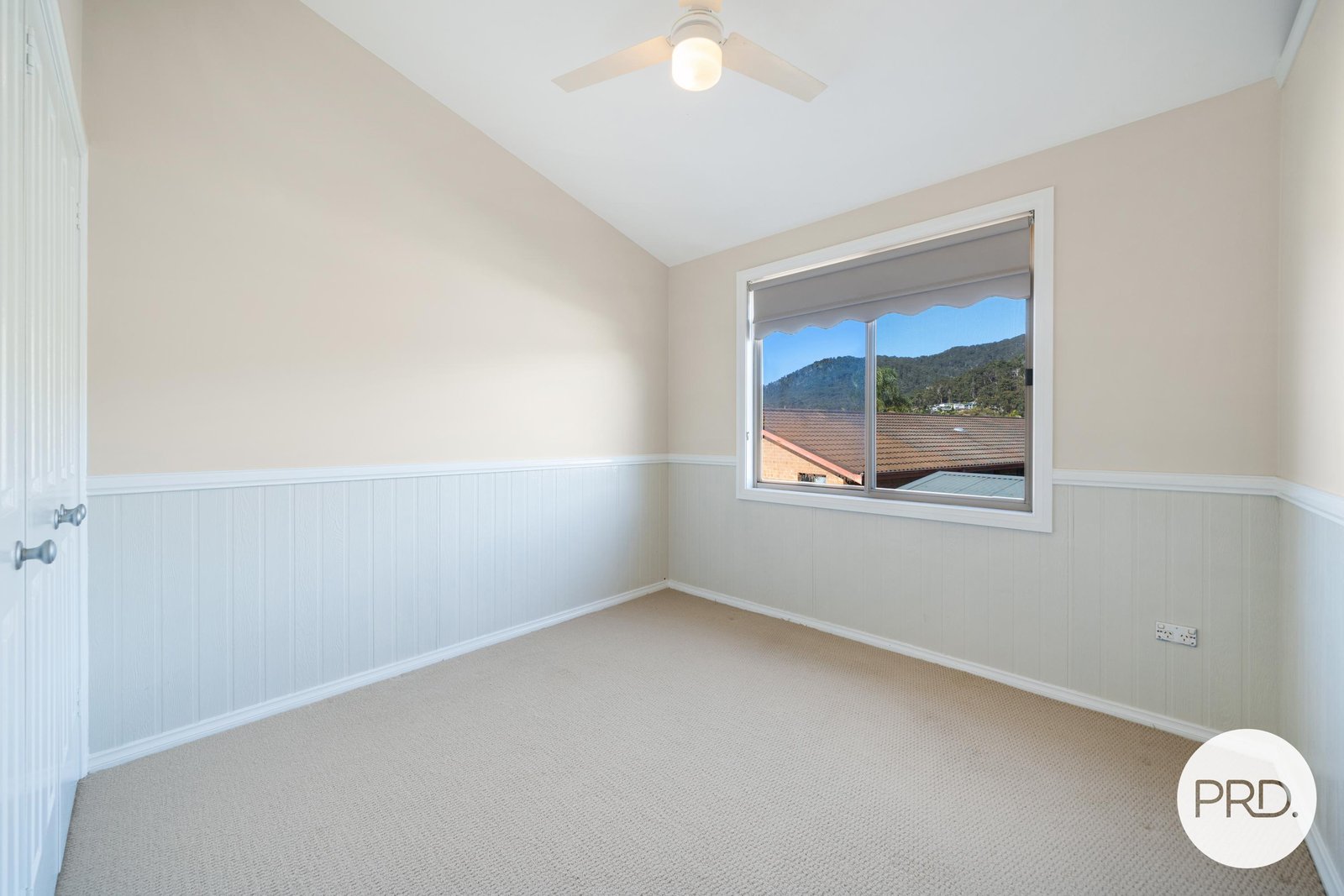 3 Mahogany Close LAKEWOOD 17