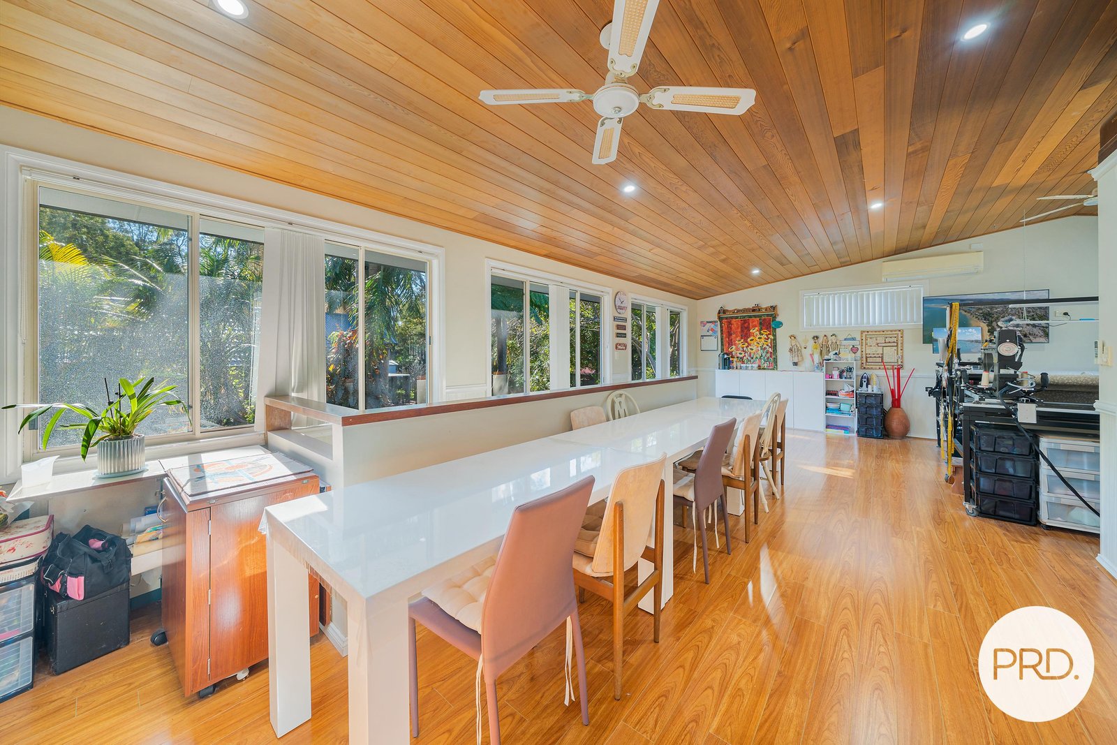 3 Mahogany Close LAKEWOOD 19