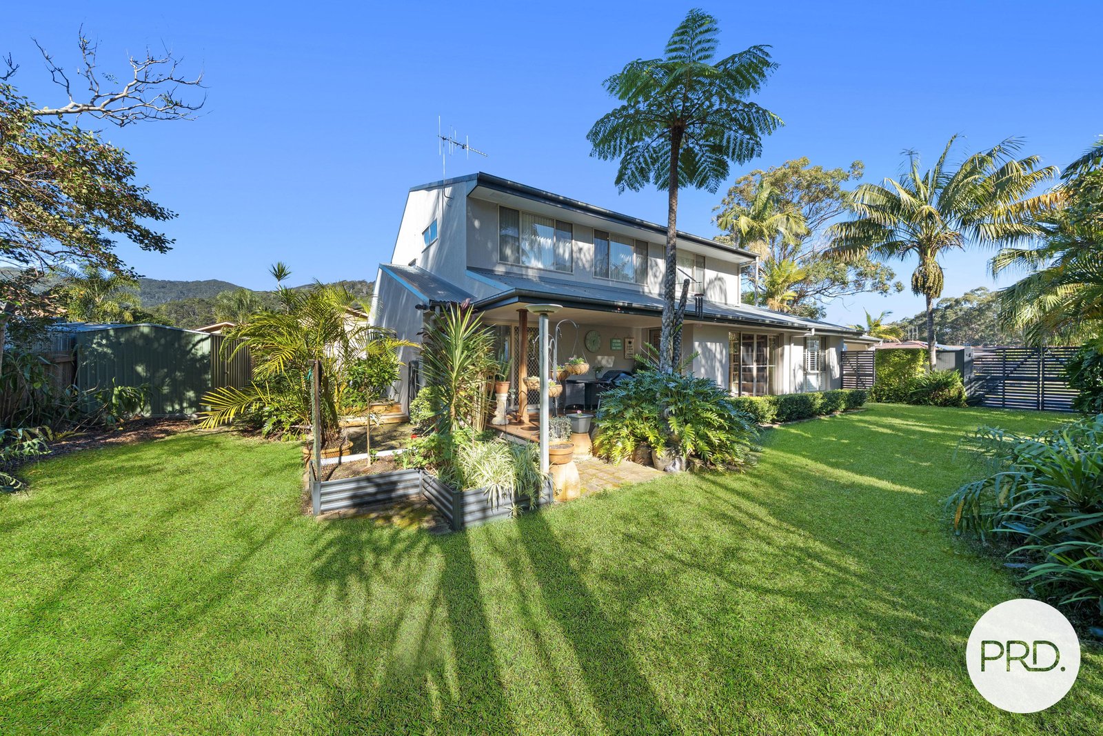 3 Mahogany Close LAKEWOOD 21