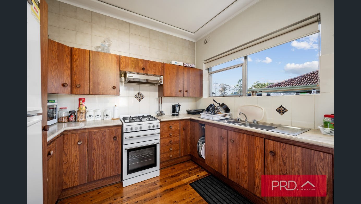 3 Mainsbridge Avenue LIVERPOOL 2