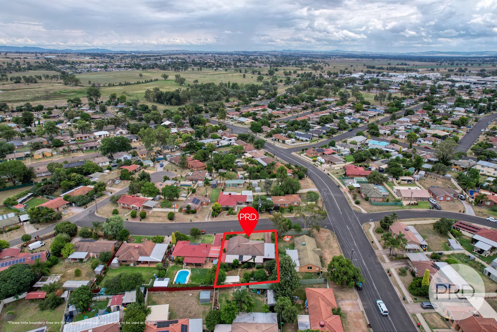 3 Maitland Street TAMWORTH 4