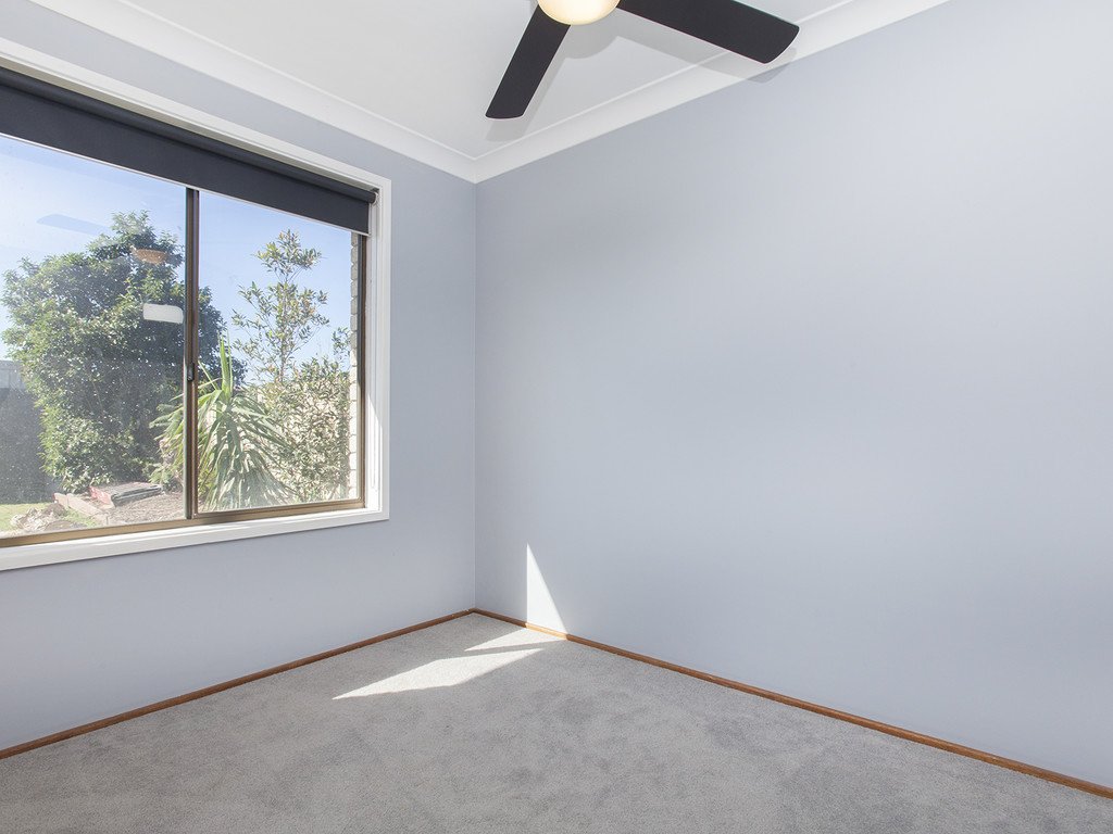 3 Malthus Close THORNTON 8