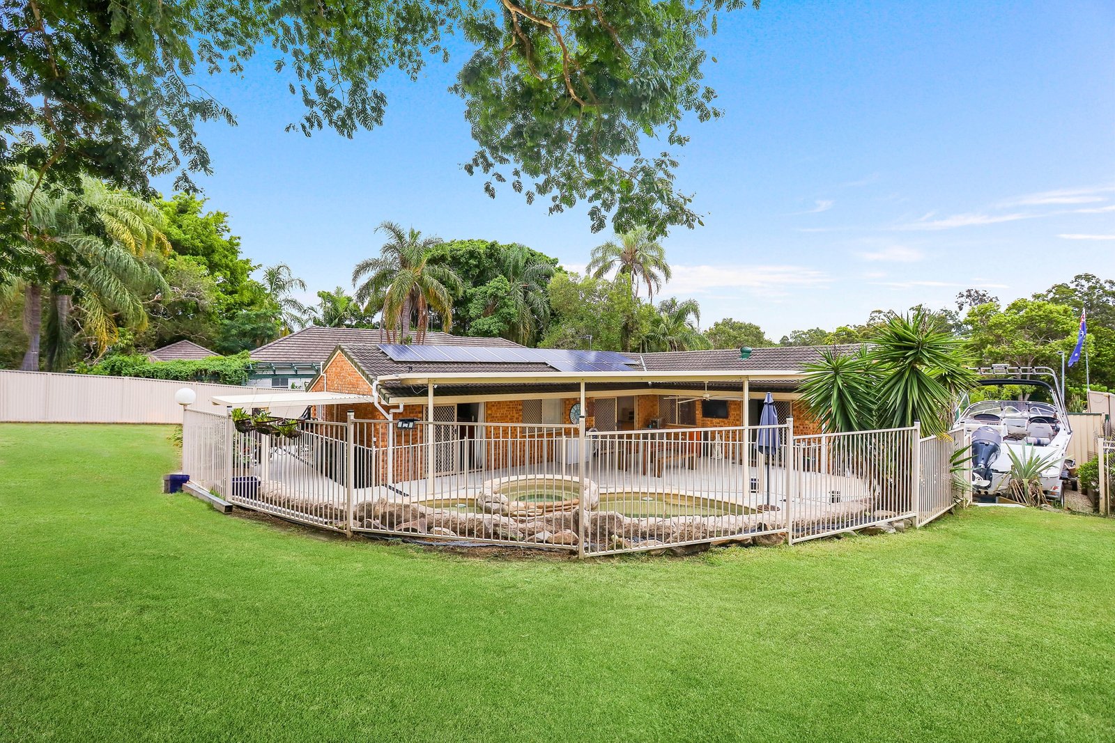 3 Manse Court MOLENDINAR 13