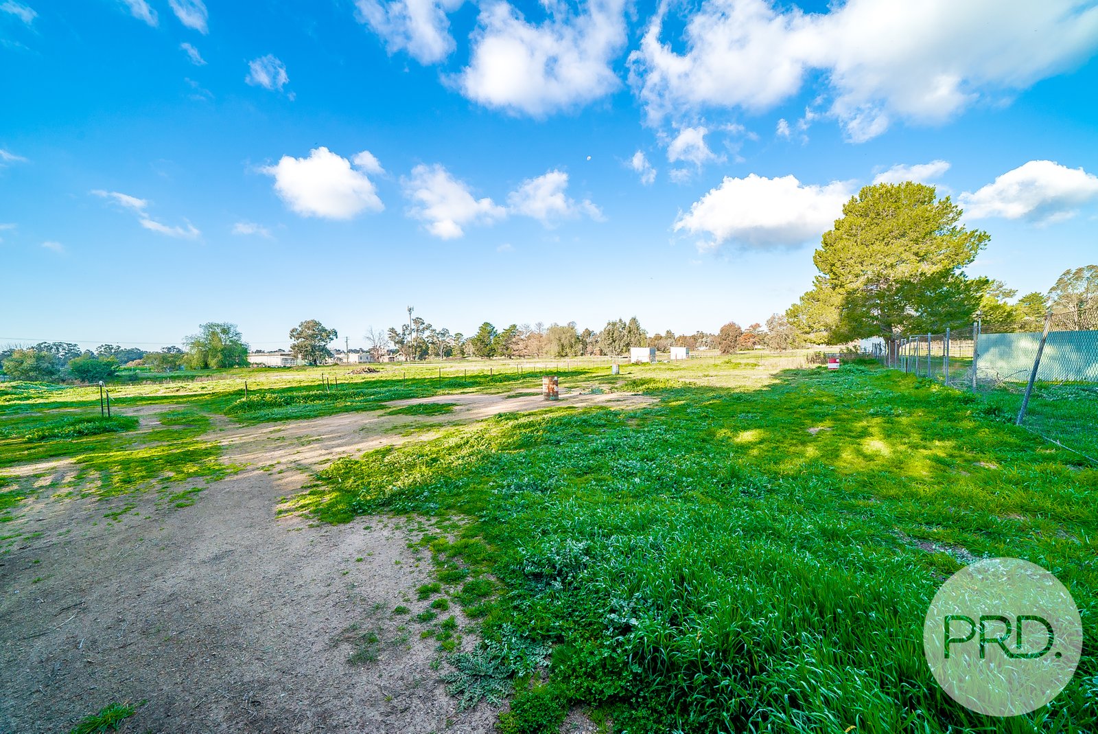 3 Maple Road LAKE ALBERT 13