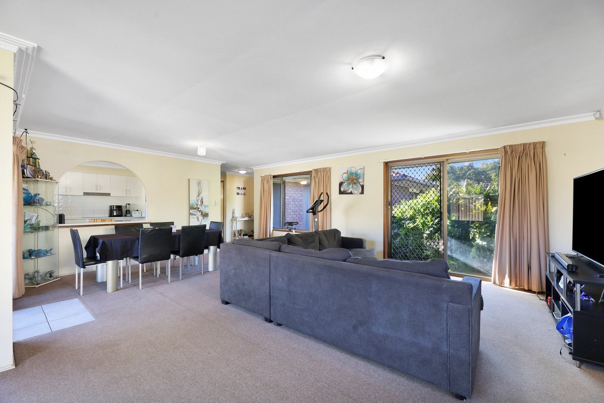 3 Mardella Court MERMAID WATERS 7