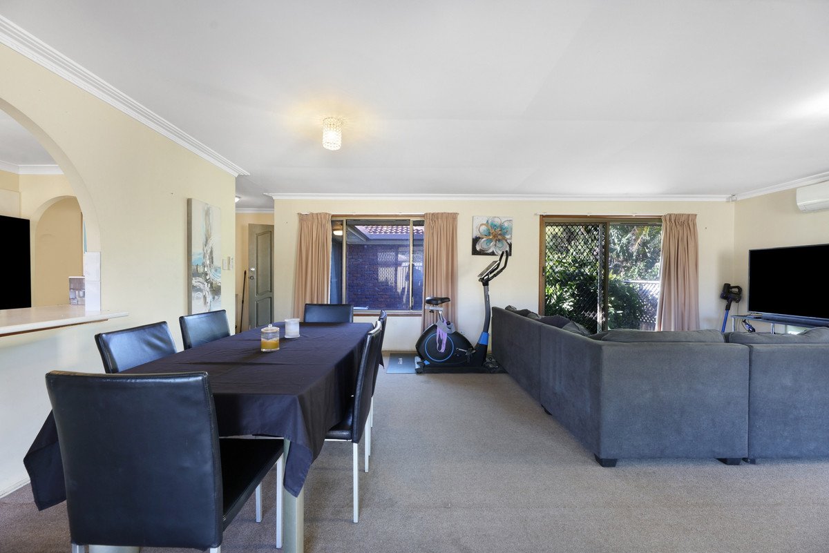 3 Mardella Court MERMAID WATERS 8