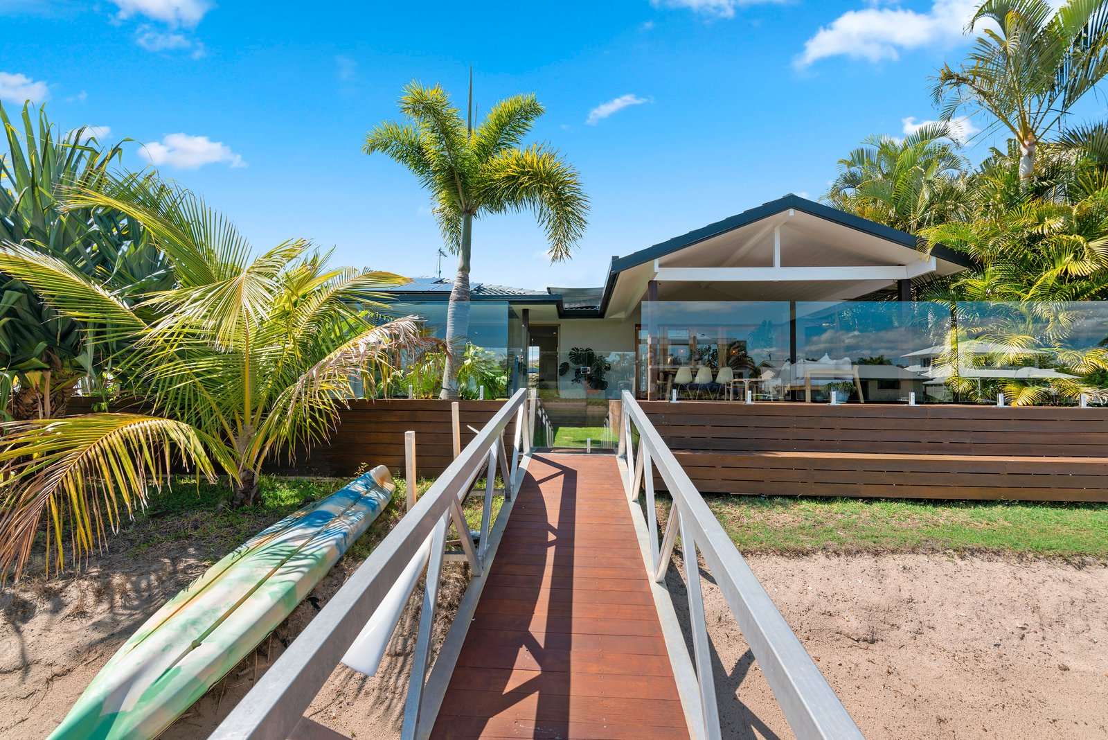 3 Marlin Court PALM BEACH 18