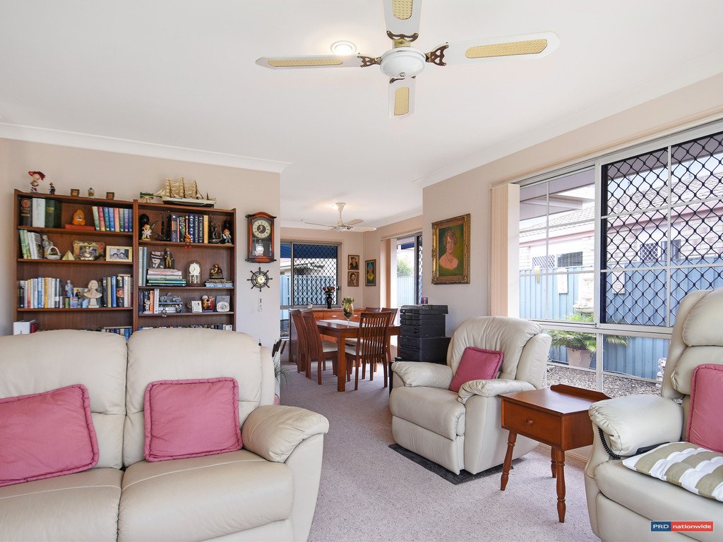 3 Massachusetts Court VARSITY LAKES 3