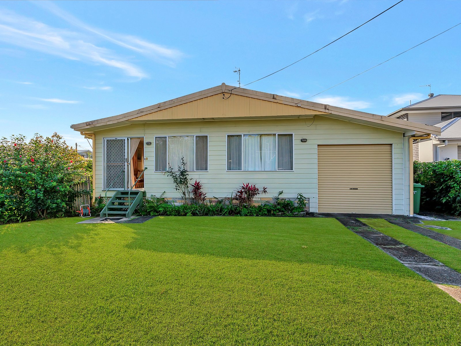 3 Matilda Street BURLEIGH HEADS 2