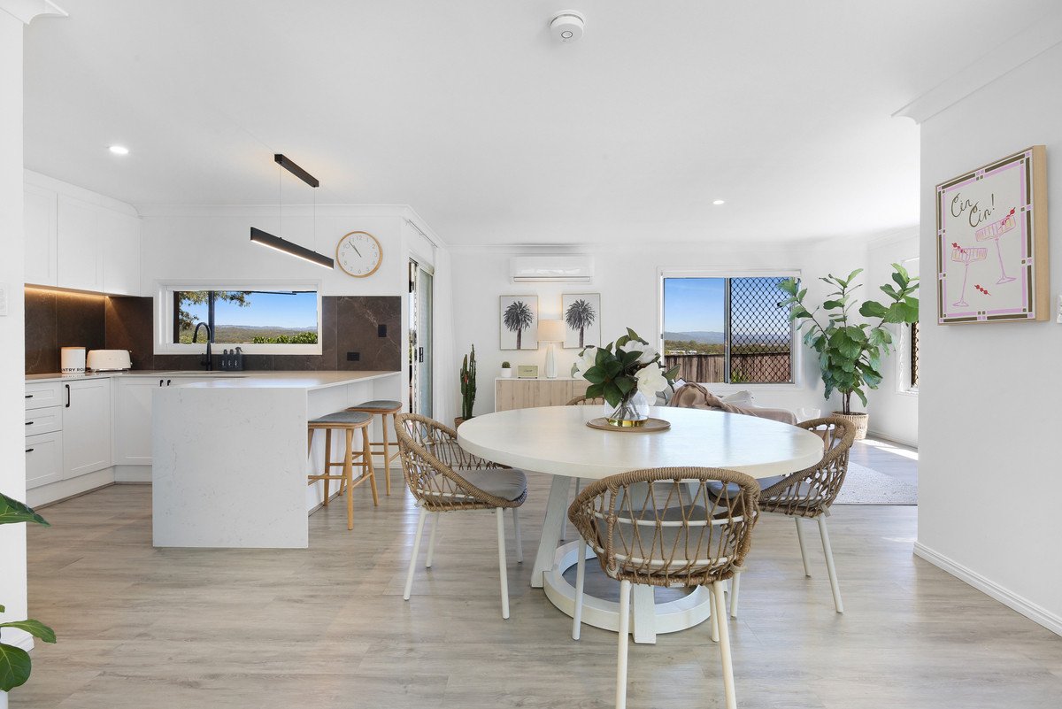 3 Matthew Close Burleigh Heads 8