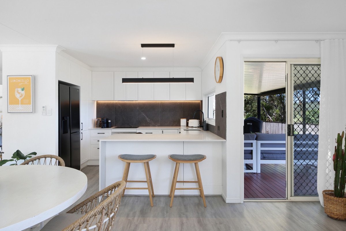 3 Matthew Close Burleigh Heads 9