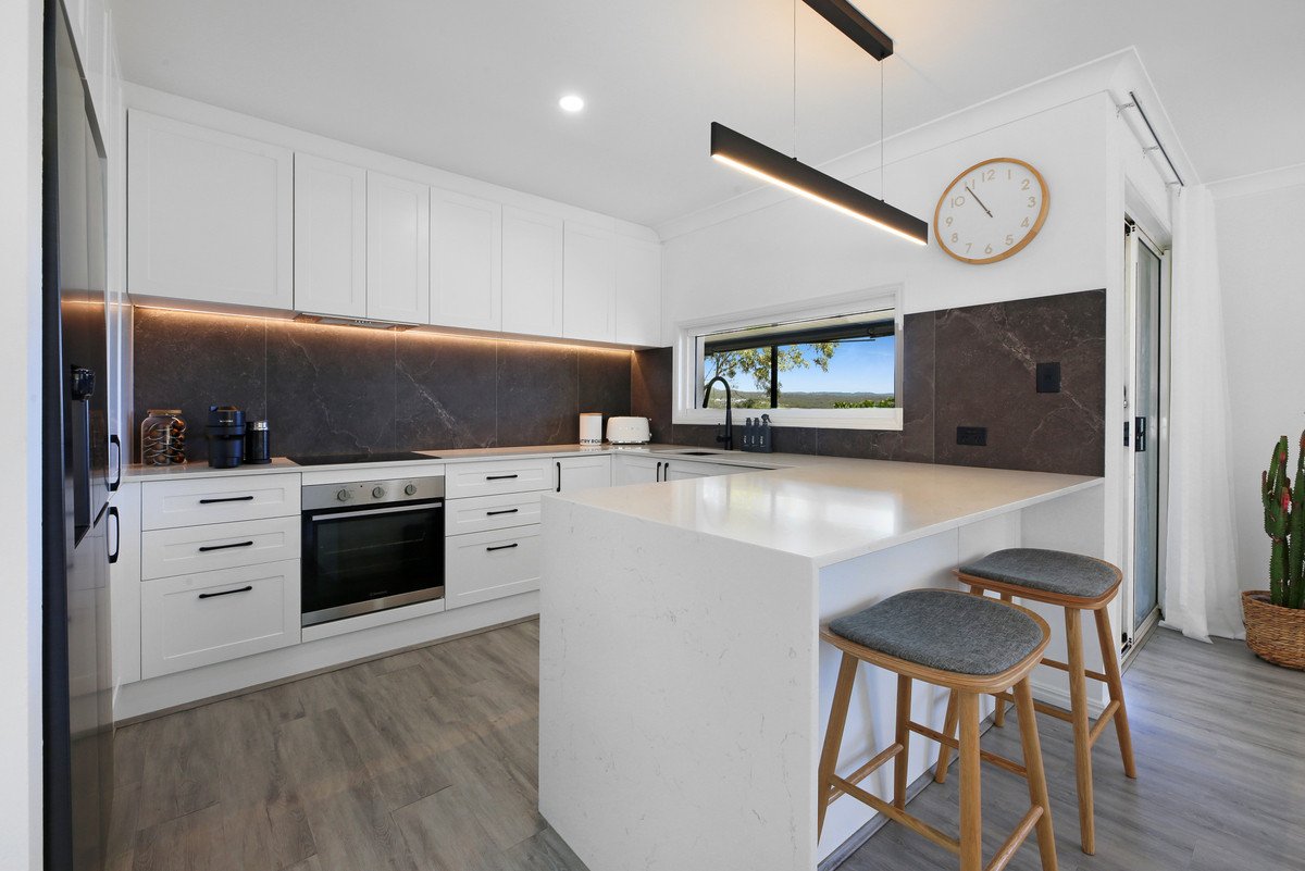 3 Matthew Close Burleigh Heads 10