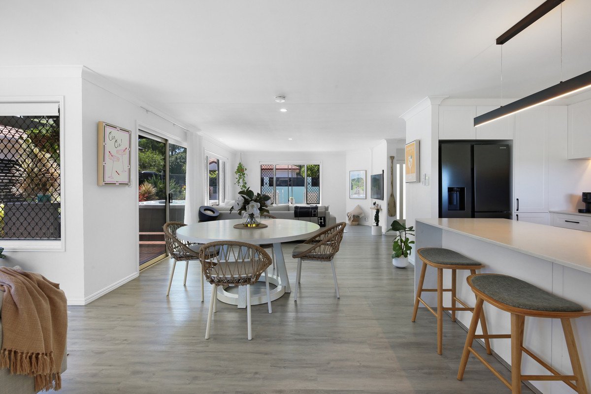 3 Matthew Close Burleigh Heads 11