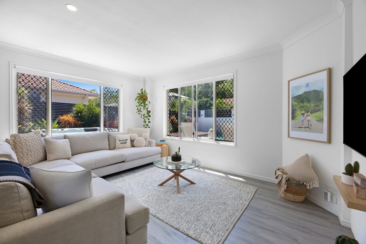 3 Matthew Close Burleigh Heads 14