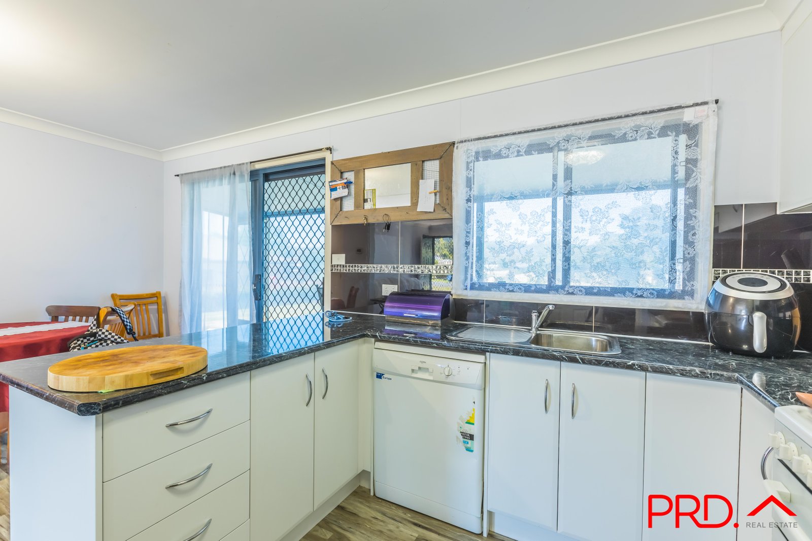 3 Maunder Street MOONBI 9