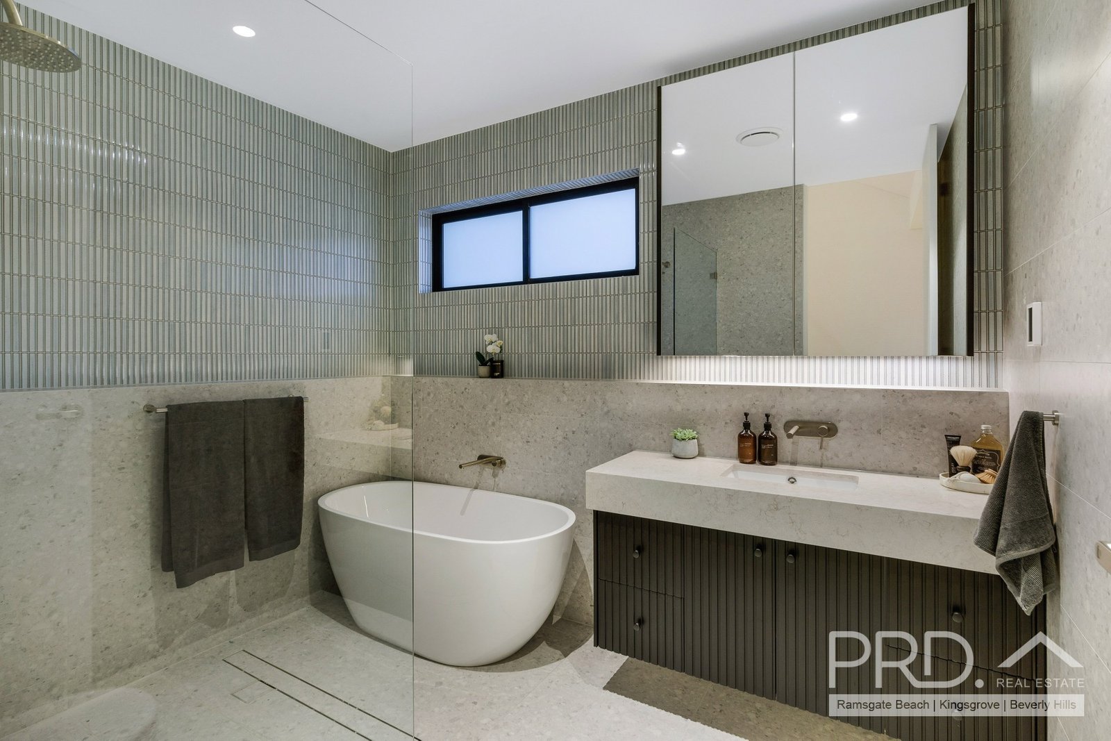 3 Mavis Avenue PEAKHURST 14
