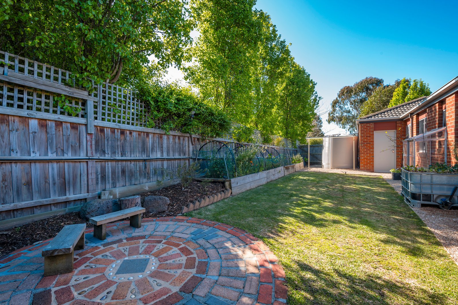 Real Estate and Property in 3 Mayfair Way, Kyneton, VIC