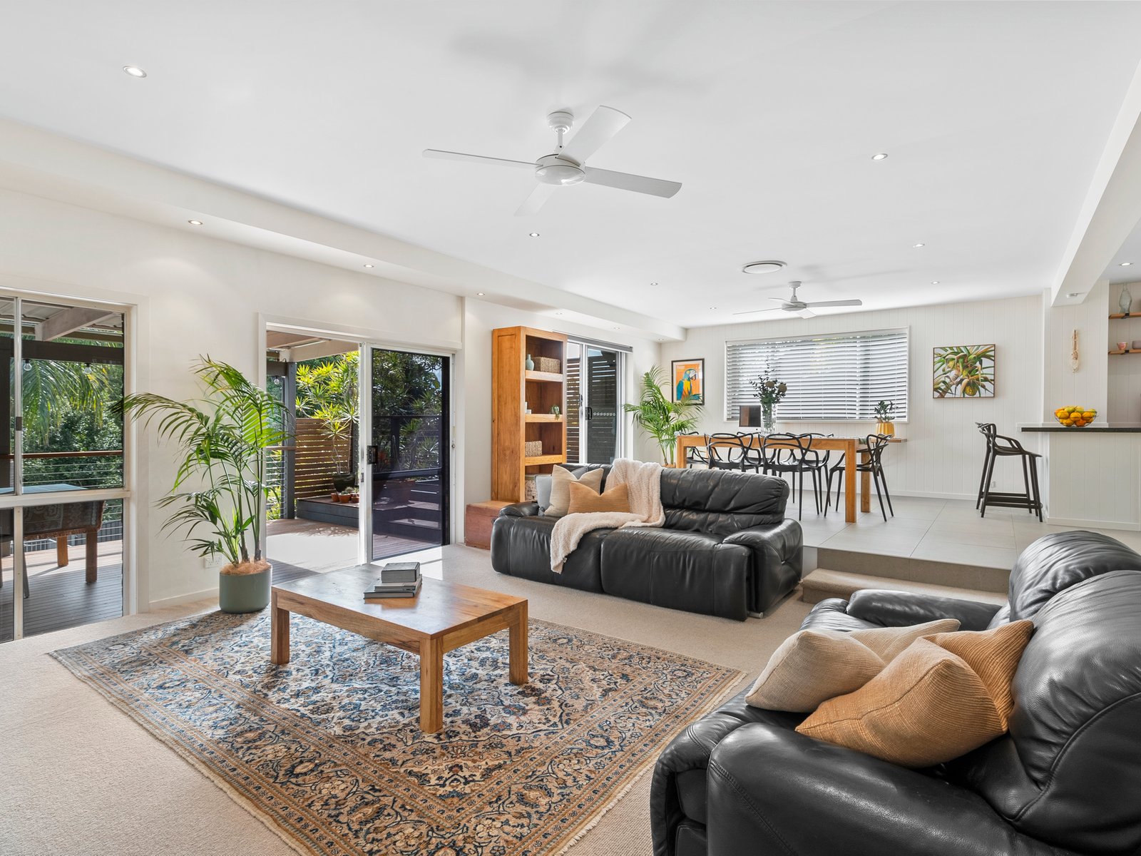 3 McCubbin Court BURLEIGH HEADS 5