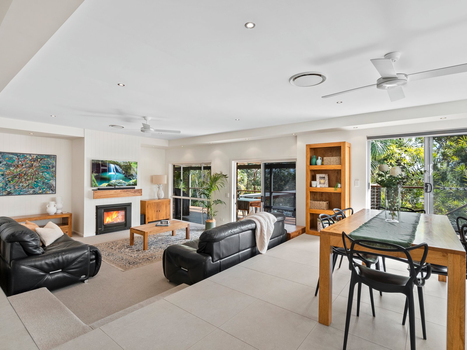 3 McCubbin Court BURLEIGH HEADS 6