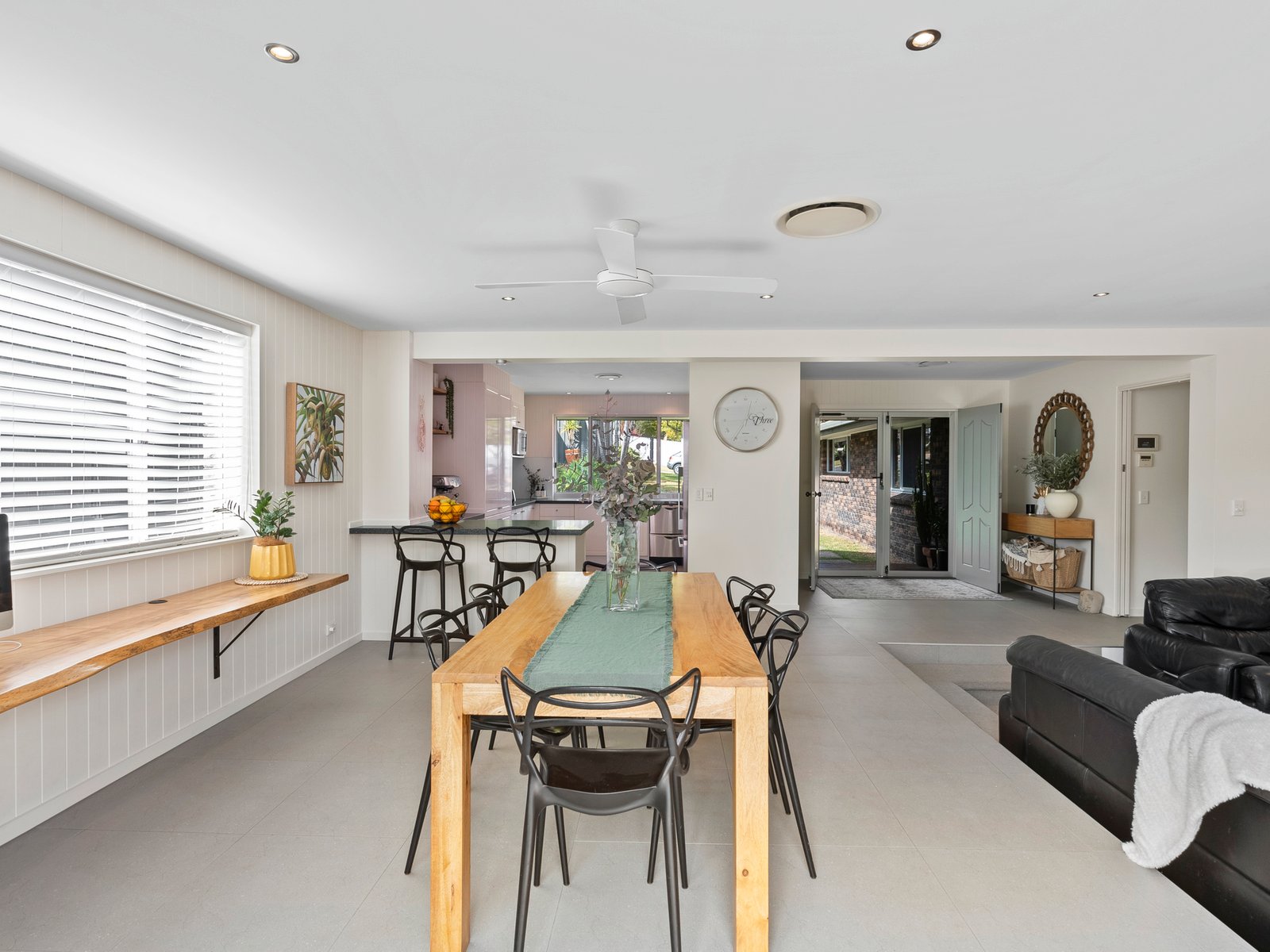 3 McCubbin Court BURLEIGH HEADS 7