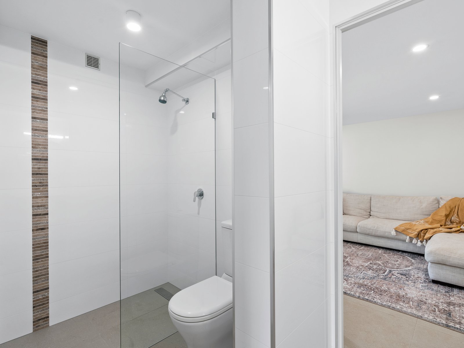 3 McCubbin Court BURLEIGH HEADS 16