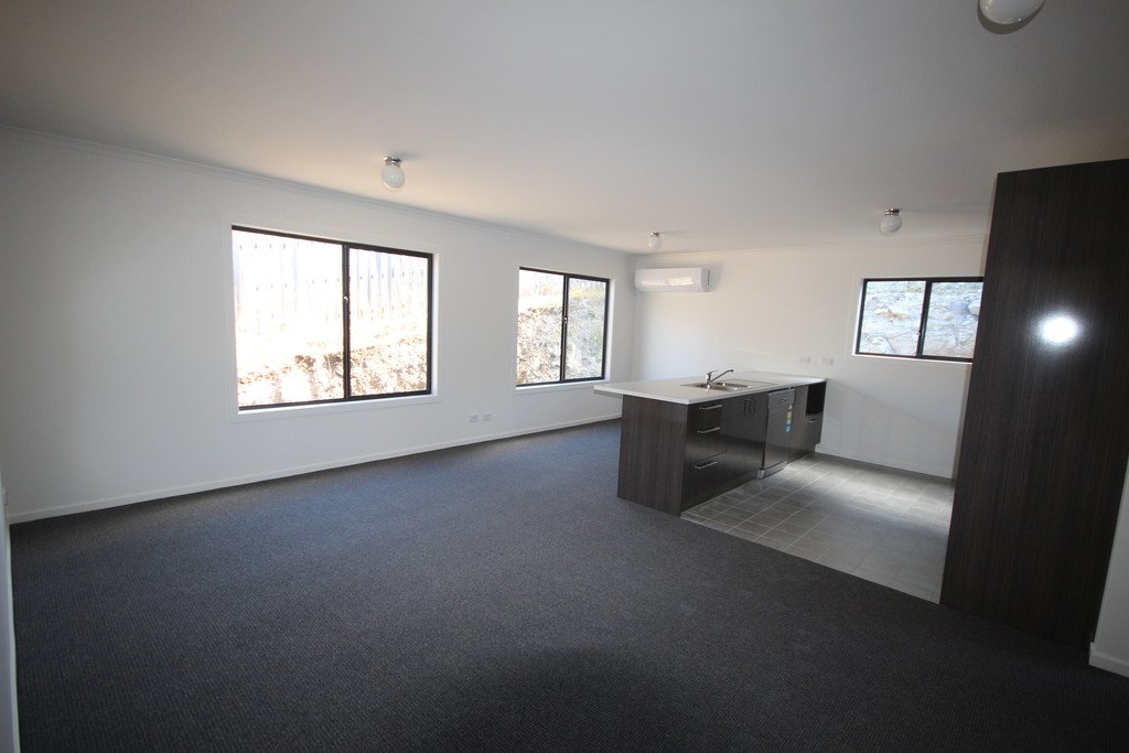 3 McGill Rise CLAREMONT 4