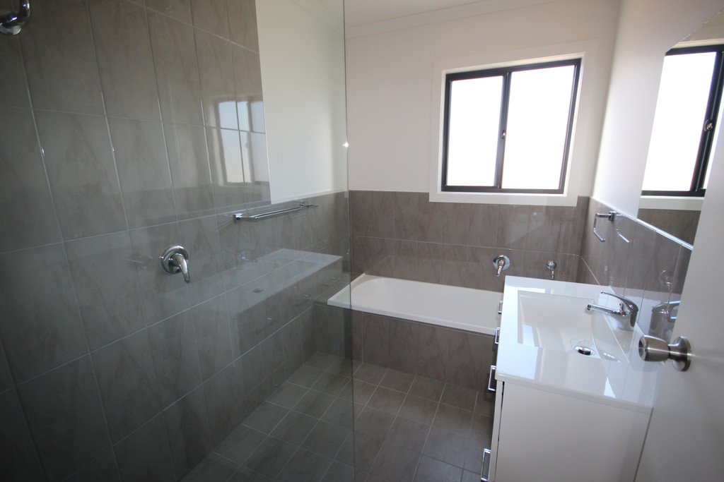 3 McGill Rise CLAREMONT 5