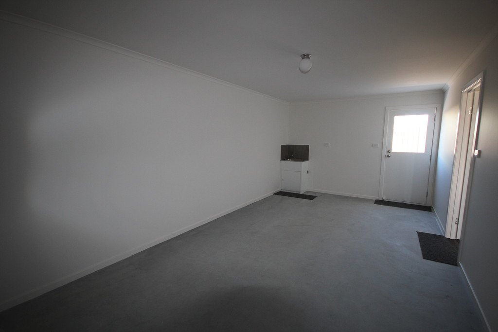 3 McGill Rise CLAREMONT 6