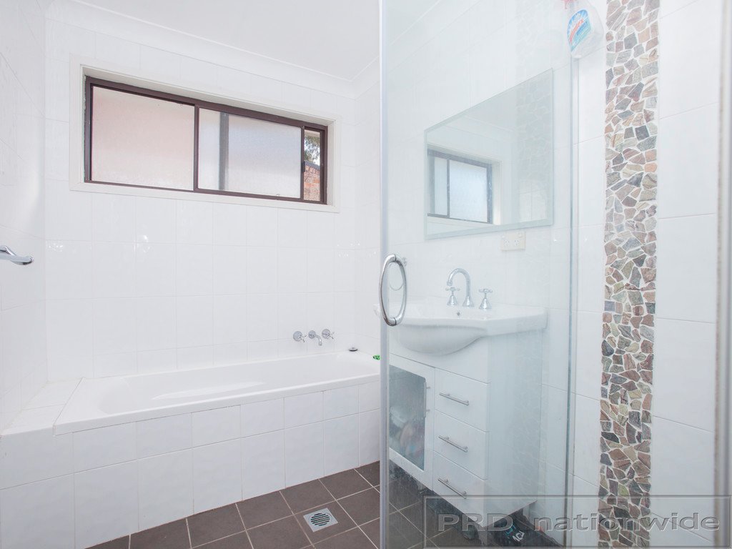 3 McLeod Avenue METFORD 8