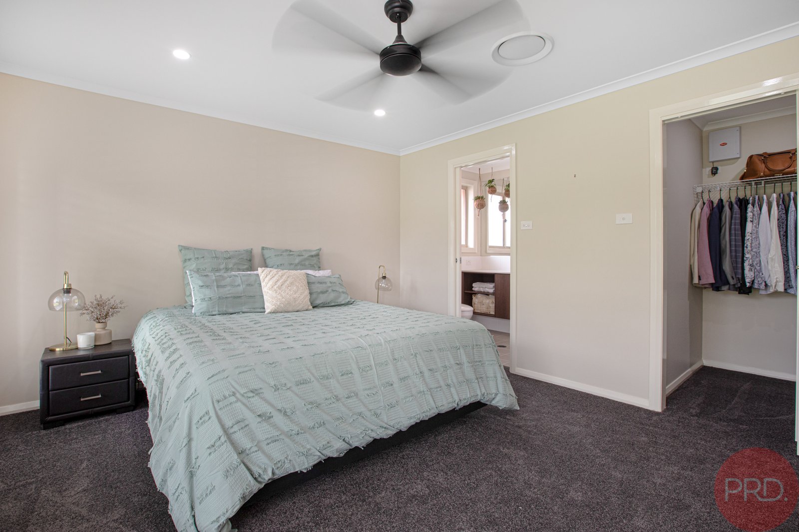 3 Medlar Circuit GILLIESTON HEIGHTS 9