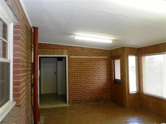 3 Michael Street KENNINGTON 13