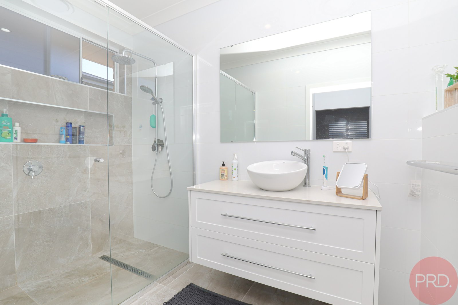 3 Mirani Street LARGS 9