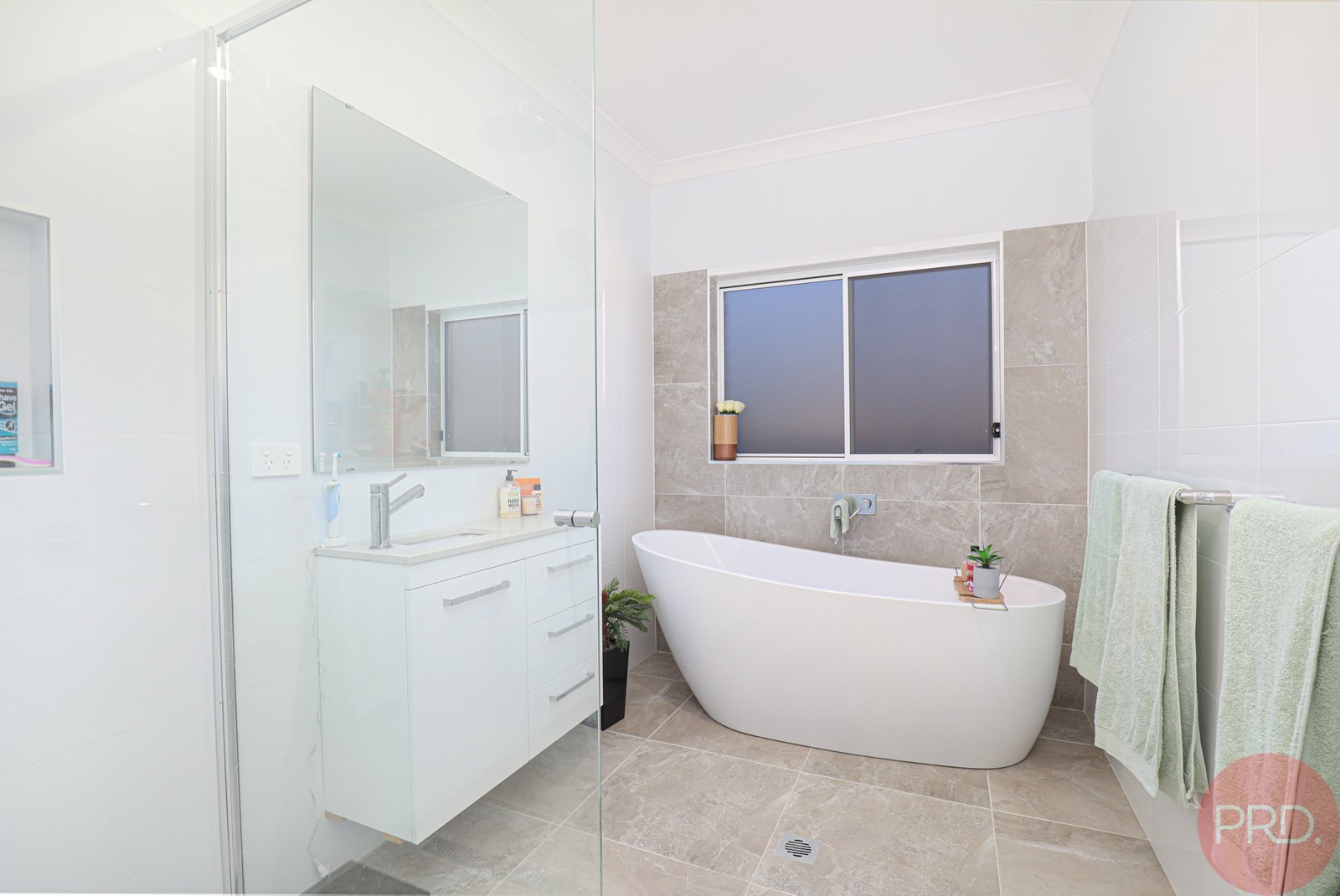 3 Mirani Street LARGS 13