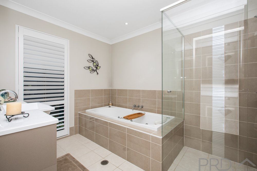 3 Mistfly Street CHISHOLM 15