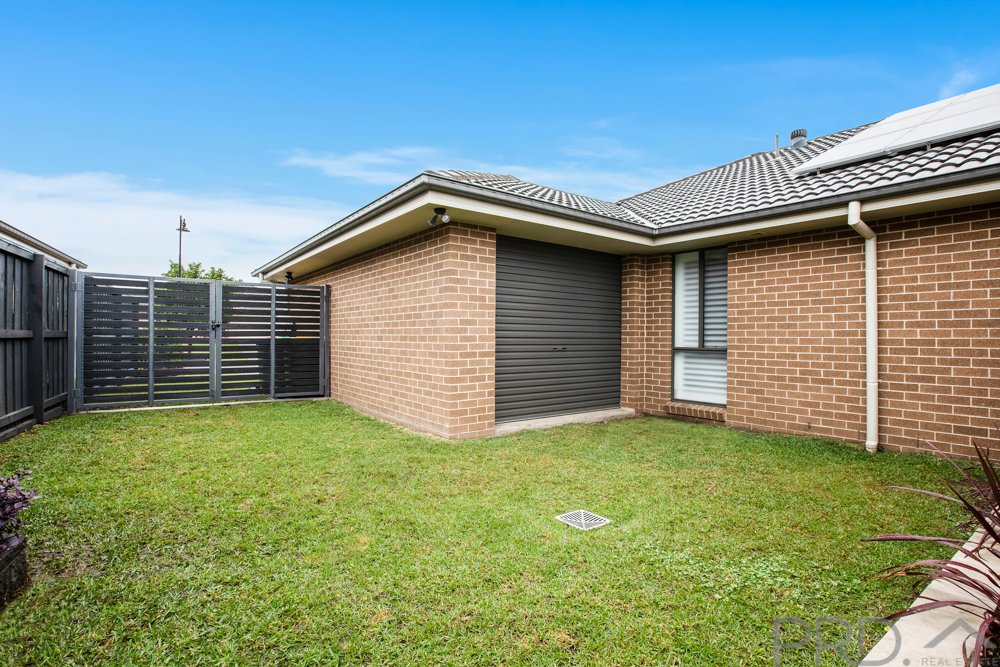 3 Mistfly Street CHISHOLM 25