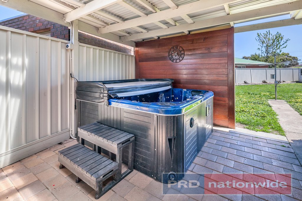 3 Moira Court SEBASTOPOL 6